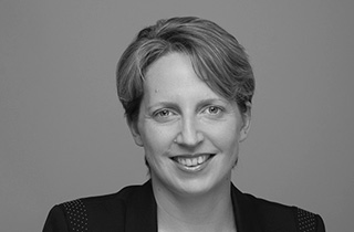 AMANDINE FROT